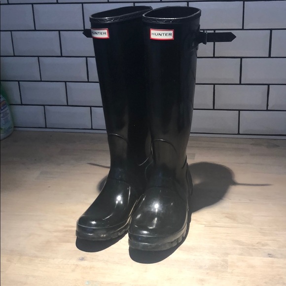 Hunter patent boots - Picture 2 of 3